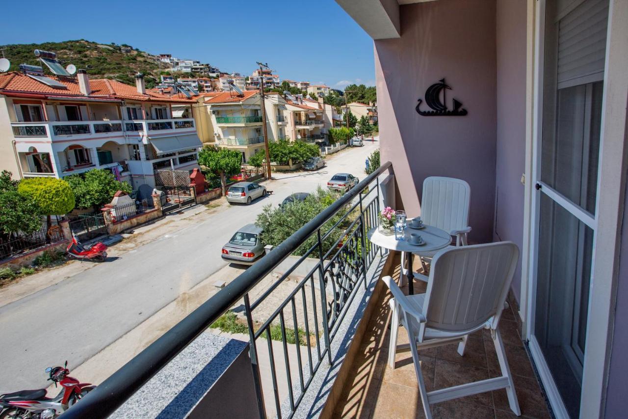 Near The Sea House Villa Néa Péramos Екстериор снимка