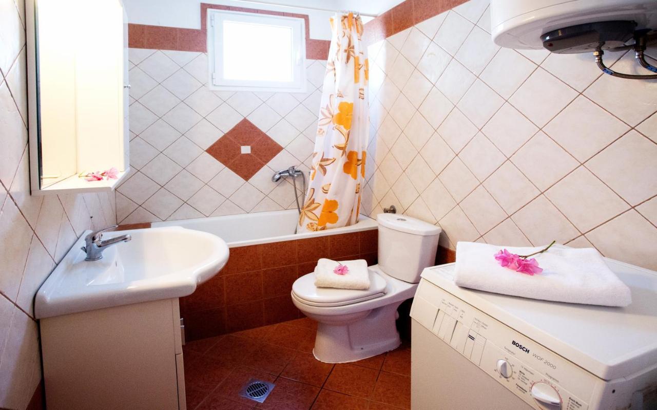 Near The Sea House Villa Néa Péramos Екстериор снимка